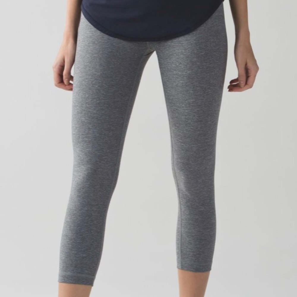 Lululemon Wunder Under Crop II leggings in heathered slate